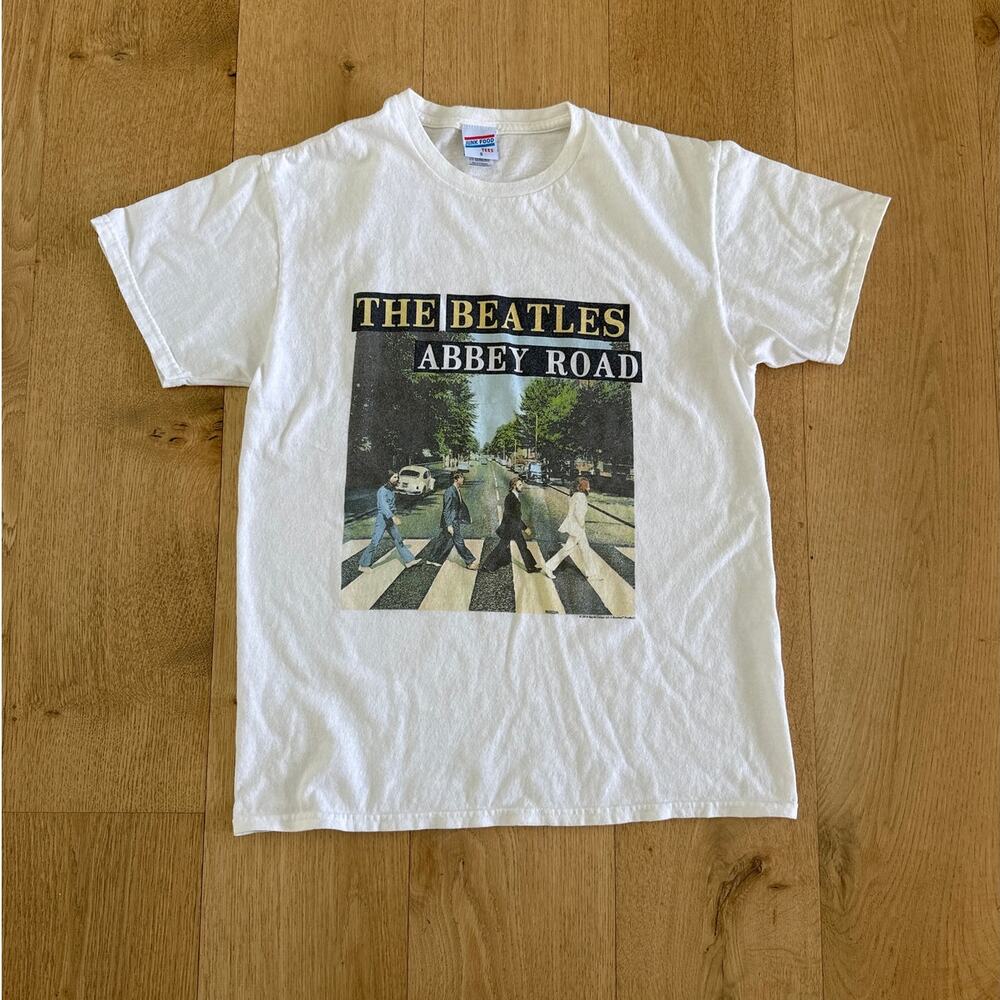 Junk Food - The Beatles Abbey Road Graphic Tee in White